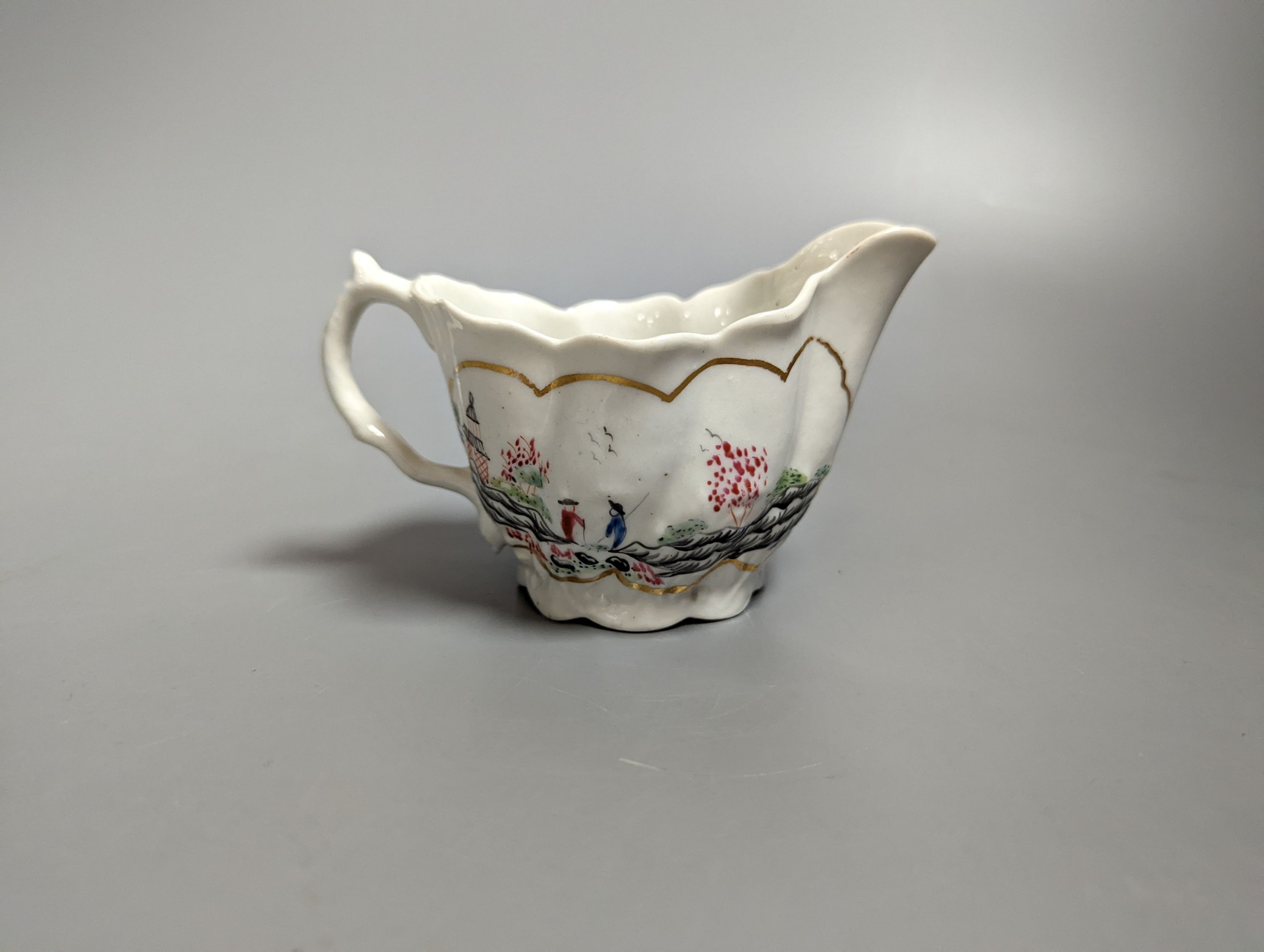 A rare Chamberlains Worcester low Chelsea ewer painted with the Stag Hunt c.1790, provenance: Godden Reference Collection, 7.5 cms high